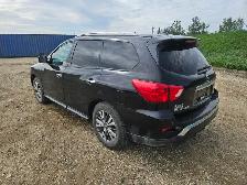2017 Nissan Pathfinder - Photo 3