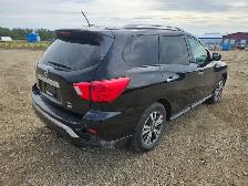2017 Nissan Pathfinder - Photo 4