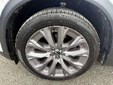 2025 Mazda CX-90 GT! CLEAN CARFAX! CAPTAIN SEATS! 7 PASS! NEW MV - Photo 11