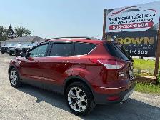 2016 Ford Escape SE! SUNROOF! CLEAN CARFAX! 4X4! NEW MVI! - Photo 3