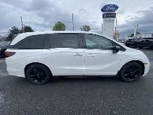 2024 Honda Odyssey Black Edition Auto - Photo 2