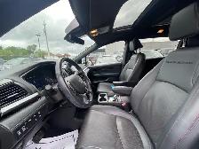 2024 Honda Odyssey Black Edition Auto - Photo 18