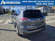 2015 Nissan Rogue SV AWD 7 Passengers - Photo 4