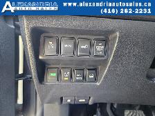 2015 Nissan Rogue SV AWD 7 Passengers - Photo 22