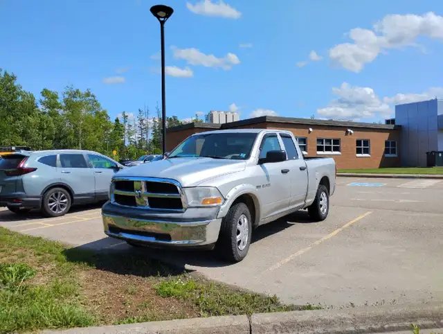 2009 Ram 1500 4dr 4x4 Long box 5.7 Hemi