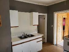 MID-TOWN VICTORIAN BEAUTY,BRIGHT, SPACIOUS 1,000 SQ. FT. TWO-BD - Photo 14