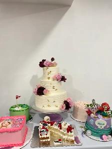 Milton wedding cakes , white floral cake, pink florals - Photo 2