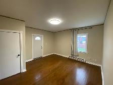 Oshawa, bright,  main floor, legal bachelor apartment $1499