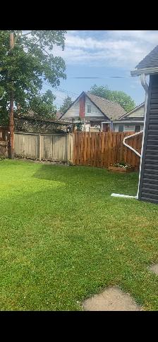 Oshawa, bright,  main floor, legal bachelor apartment $1499 - Photo 7