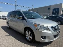 2009 Volkswagen Routan SEL Premium - Photo 2