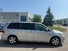 2009 Volkswagen Routan SEL Premium - Photo 5