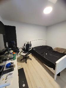 Grand 5 1/2   espace bureau - Photo 6