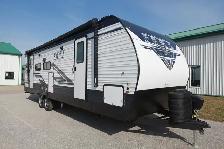 2024 Palomino Puma 26RLS - Photo 2