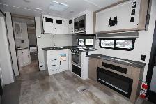 2024 Palomino Puma 26RLS - Photo 24