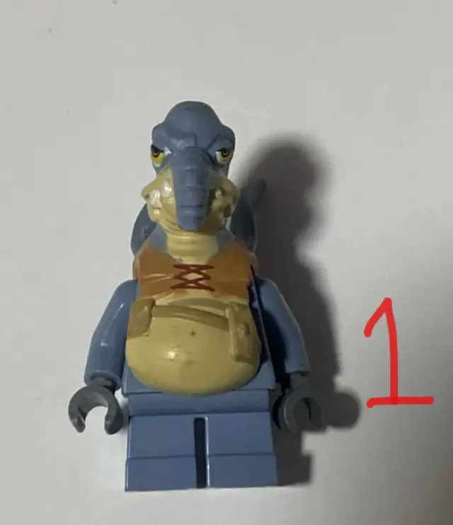 Figurines Lego rares ( Ninjago, Star Wars, Disney))