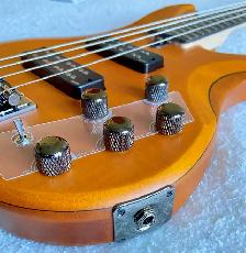 Basse électrique Yamaha TRBX604 FM et caisse rigide - Photo 6
