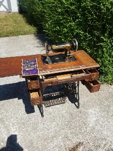 Sewing Machine Vintage - Photo 3