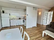 Condo 3 1/2 meublé et tout inclus – Montcalm / St-Jean-Baptiste - Photo 2