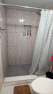 Private room with private bathroom, Bathurst and Finch area - Photo 3