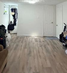 Private room with private bathroom, Bathurst and Finch area - Photo 4