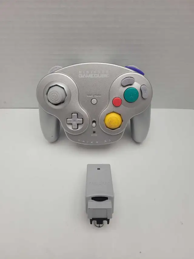 Nintendo GameCube Wavebird Wireless Controller w/Dongle