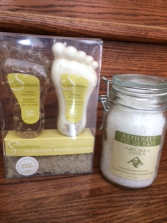 3 PRODUITS DE PIEDS SCELLÉS $5.00 SEL DE BAIN AROMA ARIA $5.00