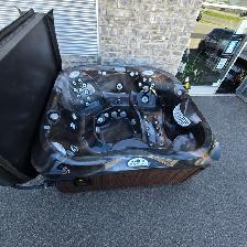 SPA JACUZZI EN LIQUIDATION - Photo 2