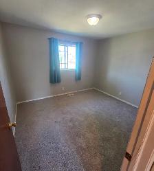 Top-Floor 2-Bedroom Home Available Immediately - Photo 5