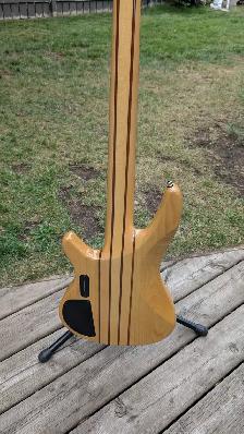 2005 Ibanez SRX 705 5string bass guitar - Photo 8