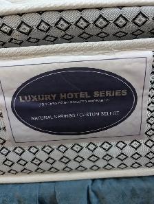 Queen size mattress and box spring