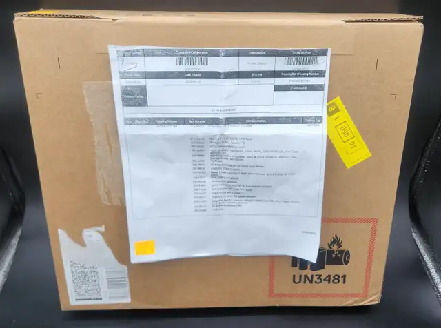 Dell Pro 7 13 P713260 Touch Screen Laptop BRAND NEW