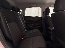 2024 Mitsubishi RVR SE - Photo 38