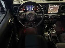 2022 Jeep Wrangler Unlimited Willys - Photo 23