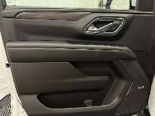 2023 Chevrolet Suburban LT - Photo 16