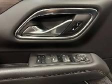 2023 Chevrolet Suburban LT - Photo 17