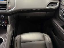2023 Chevrolet Suburban LT - Photo 31