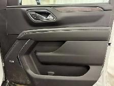 2023 Chevrolet Suburban LT - Photo 45