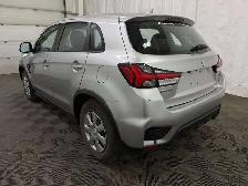 2021 Mitsubishi RVR ES - Photo 9