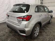 2021 Mitsubishi RVR ES - Photo 15