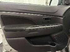 2021 Mitsubishi RVR ES - Photo 17