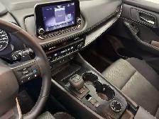2025 Nissan Rogue SV - Photo 21