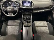 2025 Nissan Rogue SV - Photo 33