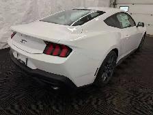 2026 Ford Mustang GT - Photo 13