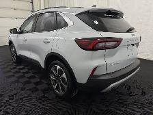 2025 Ford Escape Platinum - Photo 9