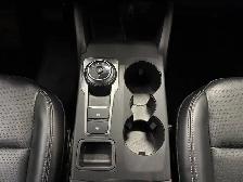 2025 Ford Escape Platinum - Photo 31