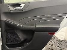 2025 Ford Escape Platinum - Photo 38