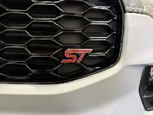 2026 Ford Explorer ST - Photo 6