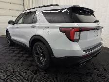 2026 Ford Explorer ST - Photo 10