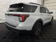 2026 Ford Explorer ST - Photo 16