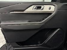 2025 Ford Explorer Active - Photo 18